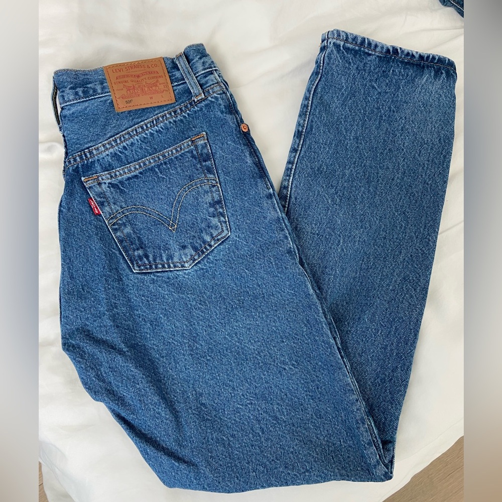 LEVI’S - 501 Straight - Size 28